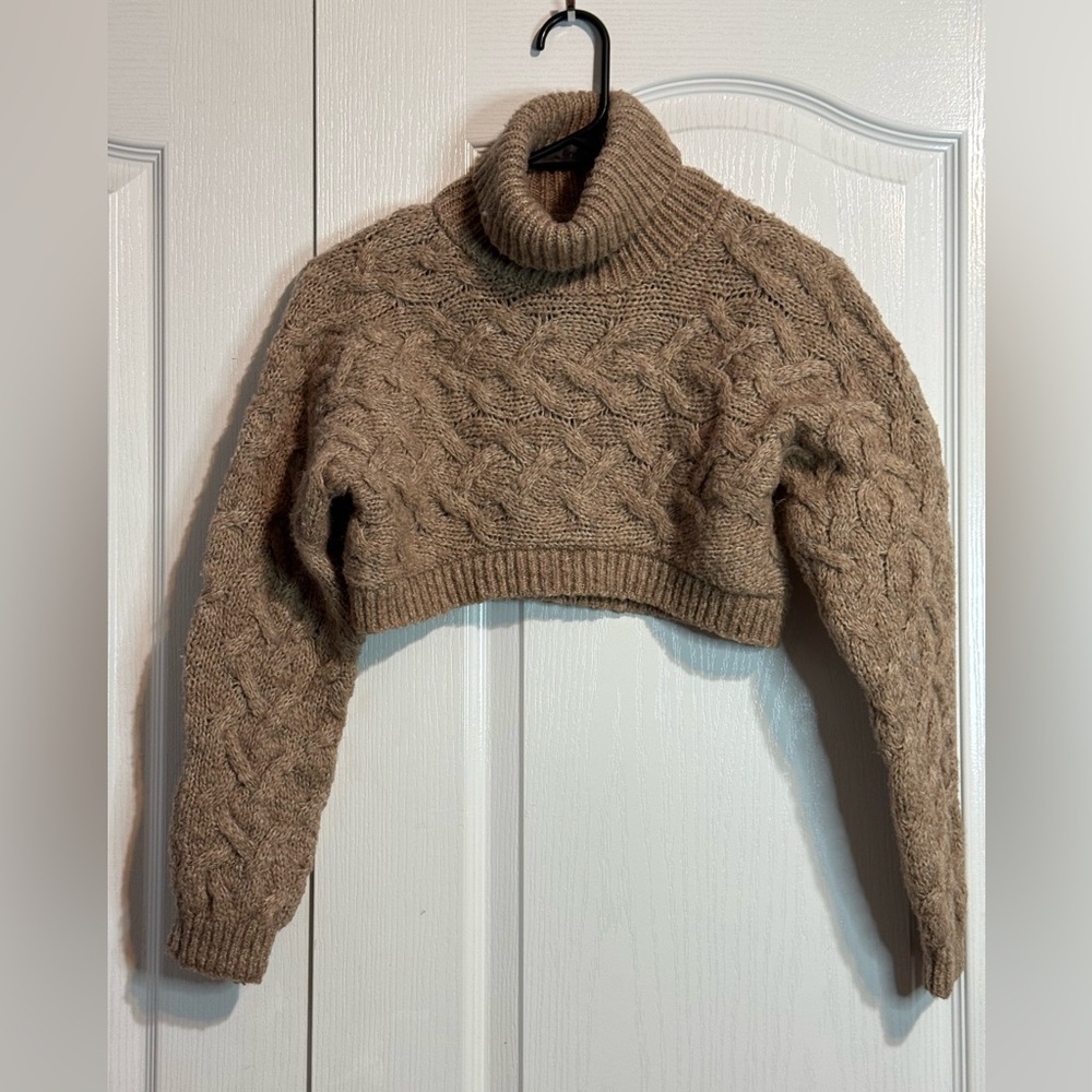 Zara‎ Cropped Cable Knit Turtleneck Sweater – Kids 11/12 🤎